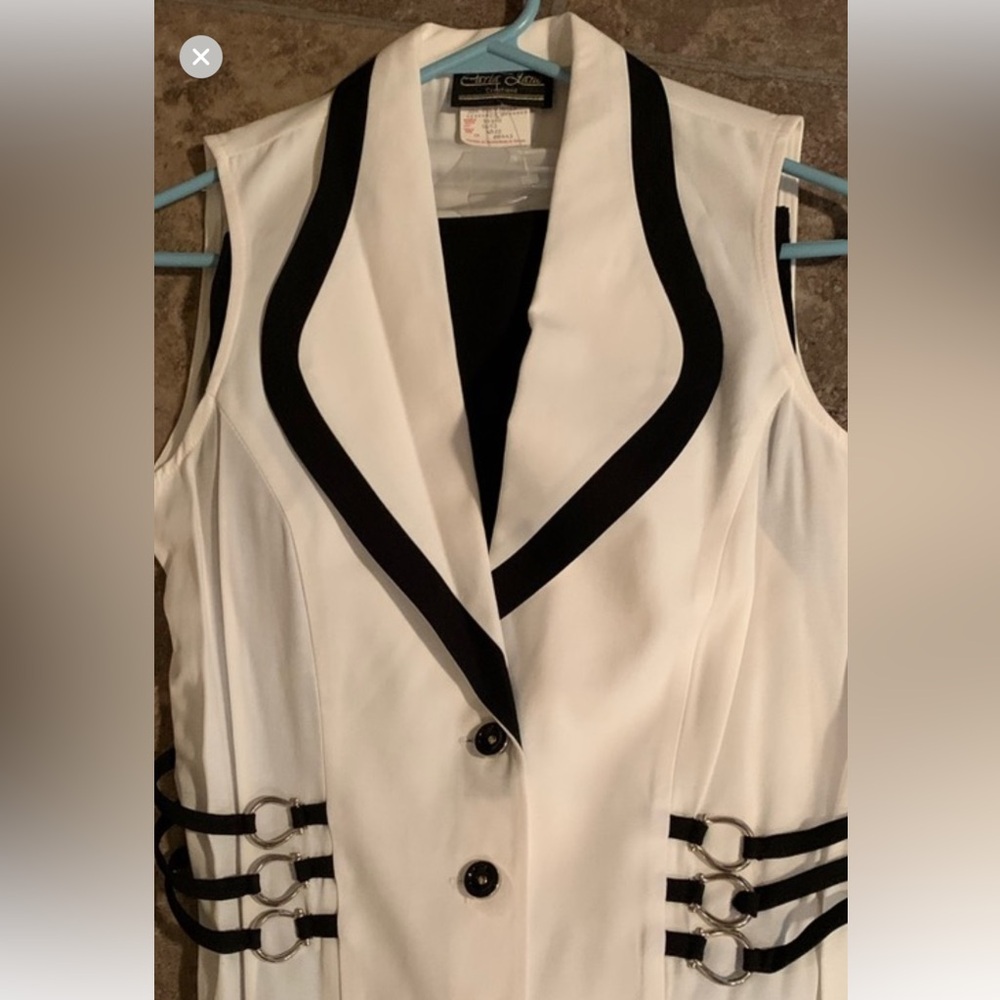 Vintage Rayon suit size 8 with tag button 2 pc